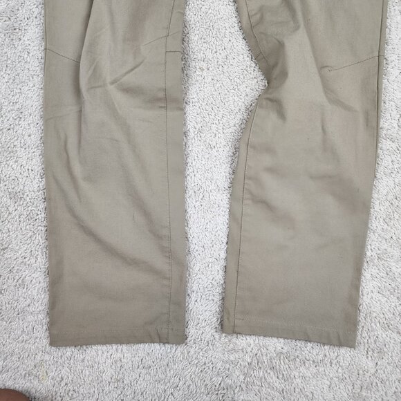 Bearded Goat Union Pants Men’s Size 33x29 Beige Chino Pockets Outdoor Hike USA - Picture 3 of 8